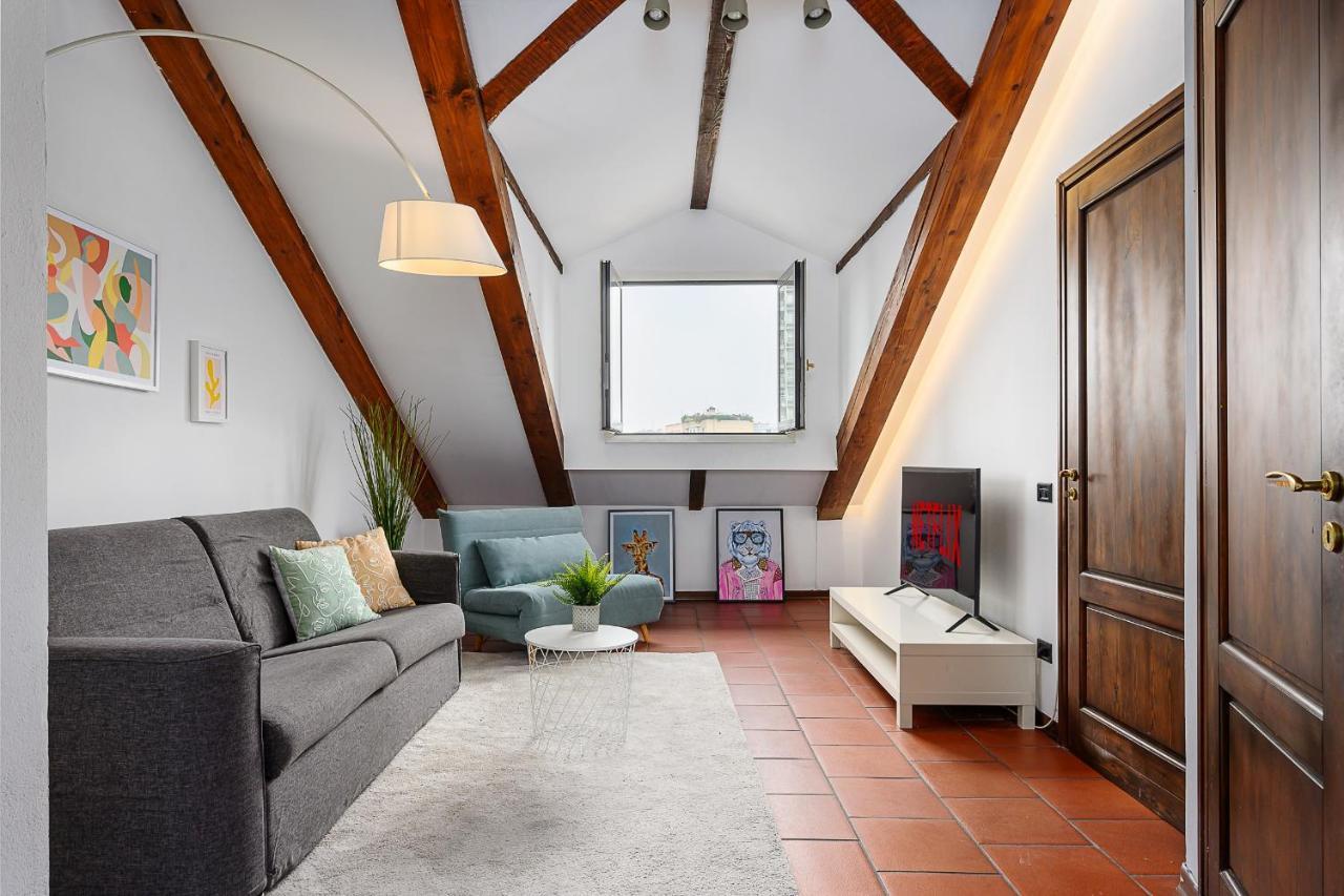Duomo - Pt.Romana - Bocconi Top Floor Apartment Milan Bagian luar foto