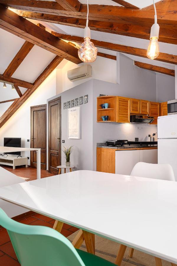Duomo - Pt.Romana - Bocconi Top Floor Apartment Milan Bagian luar foto